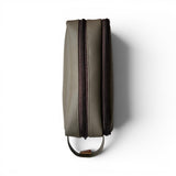 ESTUCHE DE VIAJE HOMBRE CAFE PARDO