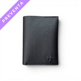 PORTA PASAPORTE HOMBRE NEGRO